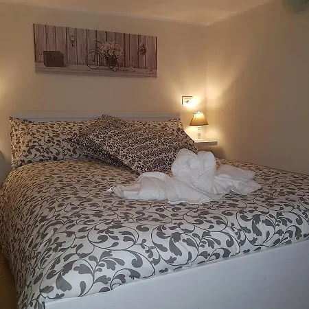Central Suites Couette-café Catane